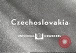 Image course de moto motocross Vimperk la Tchécoslovaquie, 1967, de la seconde 1 séquences d'archives historiques vidéo 65675061513