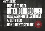 Standbild KZ-Häftlinge Polen, 1945, aus Sekunde 30 historischem Filmmaterial Videoclip 65675061514