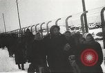Standbild KZ-Häftlinge Polen, 1945, aus Sekunde 51 historischem Filmmaterial Videoclip 65675061514