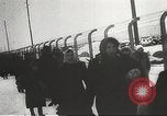 Standbild KZ-Häftlinge Polen, 1945, aus Sekunde 52 historischem Filmmaterial Videoclip 65675061514