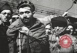 Standbild KZ-Häftlinge Polen, 1945, aus Sekunde 62 historischem Filmmaterial Videoclip 65675061514