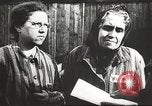 Standbild Gefangenen Polen, 1945, aus Sekunde 5 historischem Filmmaterial Videoclip 65675061517
