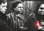 Standbild Gefangenen Polen, 1945, aus Sekunde 12 historischem Filmmaterial Videoclip 65675061517