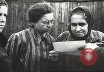 Standbild Gefangenen Polen, 1945, aus Sekunde 16 historischem Filmmaterial Videoclip 65675061517