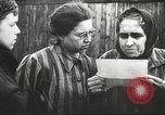 Standbild Gefangenen Polen, 1945, aus Sekunde 21 historischem Filmmaterial Videoclip 65675061517