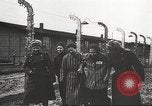 Standbild Gefangenen Polen, 1945, aus Sekunde 48 historischem Filmmaterial Videoclip 65675061517