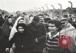 Standbild Gefangenen Polen, 1945, aus Sekunde 56 historischem Filmmaterial Videoclip 65675061517