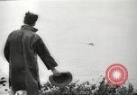 Immagine di I pescatori australiano Queensland Australia, 1944, secondo 28 filmato di repertorio 65675061530