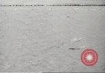 Immagine di I pescatori australiano Queensland Australia, 1944, secondo 43 filmato di repertorio 65675061530