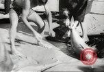 Immagine di I pescatori australiano Queensland Australia, 1944, secondo 59 filmato di repertorio 65675061530