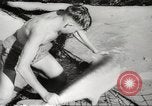 Immagine di I pescatori australiano Queensland Australia, 1944, secondo 62 filmato di repertorio 65675061530