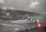 Standbild Allied P-40 Flugzeuge bombardieren Japanisch an Myitkina in Zweiten Weltkrieg Birma, 1944, aus Sekunde 50 historischem Filmmaterial Videoclip 65675061532