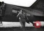 Standbild Allied P-40 Flugzeuge bombardieren Japanisch an Myitkina in Zweiten Weltkrieg Birma, 1944, aus Sekunde 58 historischem Filmmaterial Videoclip 65675061532