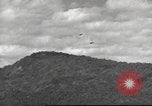 Standbild C-47 Skytrain Flugzeuge Birma, 1943, aus Sekunde 14 historischem Filmmaterial Videoclip 65675061562