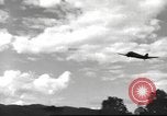 Standbild C-47 Skytrain Flugzeuge Birma, 1943, aus Sekunde 29 historischem Filmmaterial Videoclip 65675061562