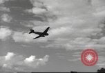 Standbild C-47 Skytrain Flugzeuge Birma, 1943, aus Sekunde 38 historischem Filmmaterial Videoclip 65675061562