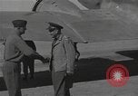 Standbild Oberst Lewis eine Pick Myitkyina Myanmar, 1944, aus Sekunde 25 historischem Filmmaterial Videoclip 65675061589
