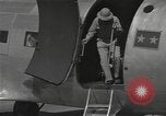 Standbild Oberst Lewis eine Pick Myitkyina Myanmar, 1944, aus Sekunde 28 historischem Filmmaterial Videoclip 65675061589