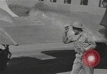 Standbild Oberst Lewis eine Pick Myitkyina Myanmar, 1944, aus Sekunde 33 historischem Filmmaterial Videoclip 65675061589