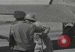 Standbild Oberst Lewis eine Pick Myitkyina Myanmar, 1944, aus Sekunde 36 historischem Filmmaterial Videoclip 65675061589