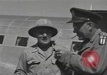 Standbild Oberst Lewis eine Pick Myitkyina Myanmar, 1944, aus Sekunde 43 historischem Filmmaterial Videoclip 65675061589