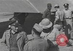 Standbild Oberst Lewis eine Pick Myitkyina Myanmar, 1944, aus Sekunde 53 historischem Filmmaterial Videoclip 65675061589
