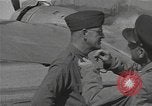 Standbild Oberst Lewis eine Pick Myitkyina Myanmar, 1944, aus Sekunde 57 historischem Filmmaterial Videoclip 65675061589