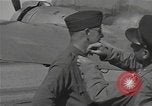 Standbild Oberst Lewis eine Pick Myitkyina Myanmar, 1944, aus Sekunde 58 historischem Filmmaterial Videoclip 65675061589