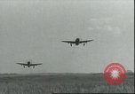 Standbild B-17 Flying Fortress Bomber europäische Theater, 1945, aus Sekunde 4 historischem Filmmaterial Videoclip 65675061610