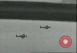 Standbild B-17 Flying Fortress Bomber europäische Theater, 1945, aus Sekunde 40 historischem Filmmaterial Videoclip 65675061610