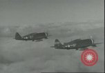 Standbild B-17 Flying Fortress Bomber europäische Theater, 1945, aus Sekunde 53 historischem Filmmaterial Videoclip 65675061610