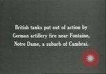 Standbild britischen Mark IV Panzer kampfunfähig durch die deutsche Artillerie Cambrai Frankreich, 1917, aus Sekunde 44 historischem Filmmaterial Videoclip 65675061614