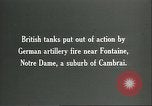 Standbild britischen Mark IV Panzer kampfunfähig durch die deutsche Artillerie Cambrai Frankreich, 1917, aus Sekunde 50 historischem Filmmaterial Videoclip 65675061614