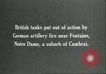 Standbild britischen Mark IV Panzer kampfunfähig durch die deutsche Artillerie Cambrai Frankreich, 1917, aus Sekunde 51 historischem Filmmaterial Videoclip 65675061614