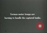 Standbild gefangenen britischen Mark IV heavy Tank Cambrai Frankreich, 1917, aus Sekunde 8 historischem Filmmaterial Videoclip 65675061615
