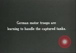 Standbild gefangenen britischen Mark IV heavy Tank Cambrai Frankreich, 1917, aus Sekunde 10 historischem Filmmaterial Videoclip 65675061615