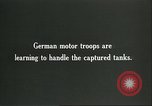 Standbild gefangenen britischen Mark IV heavy Tank Cambrai Frankreich, 1917, aus Sekunde 11 historischem Filmmaterial Videoclip 65675061615