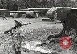Image CG-4 planeurs de Myitkyina Birmanie, 1944, de la seconde 22 séquences d'archives historiques vidéo 65675061620