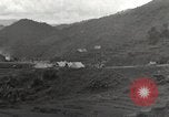 Standbild Burma road Birma, 1944, aus Sekunde 22 historischem Filmmaterial Videoclip 65675061637