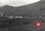 Standbild Burma road Birma, 1944, aus Sekunde 24 historischem Filmmaterial Videoclip 65675061637