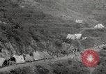 Standbild Burma road Birma, 1944, aus Sekunde 35 historischem Filmmaterial Videoclip 65675061637