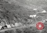 Standbild Burma road Birma, 1944, aus Sekunde 45 historischem Filmmaterial Videoclip 65675061637
