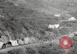 Standbild Burma road Birma, 1944, aus Sekunde 47 historischem Filmmaterial Videoclip 65675061637