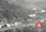 Standbild Burma road Birma, 1944, aus Sekunde 52 historischem Filmmaterial Videoclip 65675061637