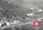 Standbild Burma road Birma, 1944, aus Sekunde 54 historischem Filmmaterial Videoclip 65675061637