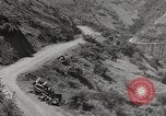 Standbild Burma road Birma, 1944, aus Sekunde 5 historischem Filmmaterial Videoclip 65675061638