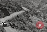 Standbild Burma road Birma, 1944, aus Sekunde 13 historischem Filmmaterial Videoclip 65675061638