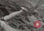 Standbild Burma road Birma, 1944, aus Sekunde 17 historischem Filmmaterial Videoclip 65675061638