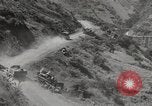 Standbild Burma road Birma, 1944, aus Sekunde 41 historischem Filmmaterial Videoclip 65675061638