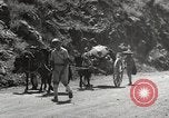 Standbild Burma road Birma, 1944, aus Sekunde 51 historischem Filmmaterial Videoclip 65675061638